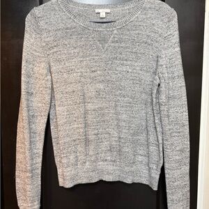 GAP Heathered Gray Women's Crew Neck Sweater